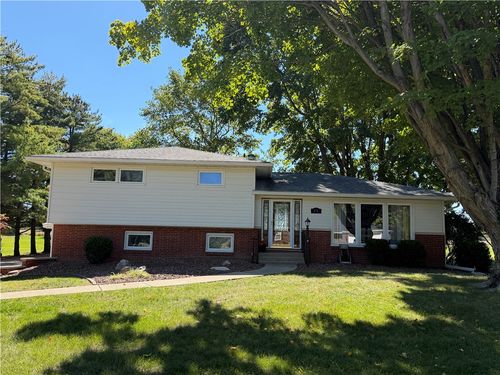 11 Payne Dr, Paris, IL, 61944-9707 | Card Image