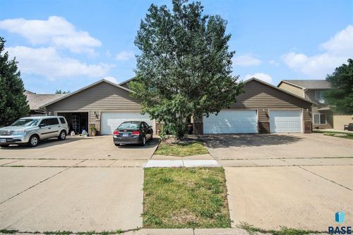3600 W 93rd St, Sioux Falls, SD, 57108-6359 | Card Image