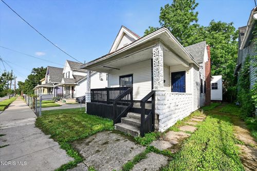 1970 N Ontario St, Toledo, OH, 43611-3725 | Card Image
