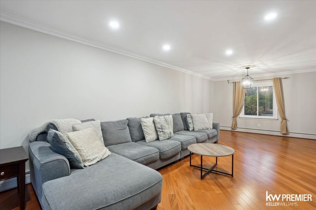 5584 Pembury, House other with 4 bedrooms, 4 bathrooms and null parking in West Bloomfield MI | Image 4