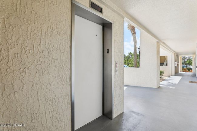 APT-103 - 446 Bouchelle Dr, Condo with 2 bedrooms, 2 bathrooms and null parking in NEW SMYRNA BEACH FL | Image 5