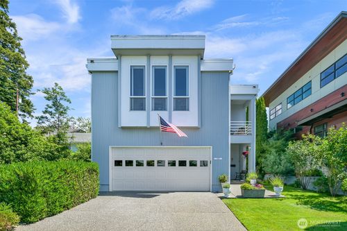 1005 11th St, Bellingham, WA, 98225-6613 | Card Image