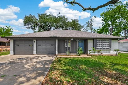 1203 Bernard Ave, Rosenberg, TX, 77471-5725 | Card Image