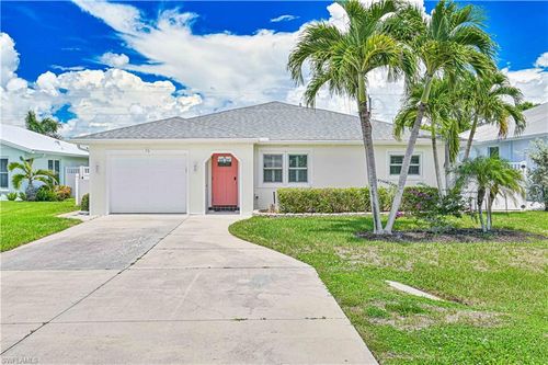 75 3rd St, BONITA SPRINGS, FL, 34134-7322 | Card Image