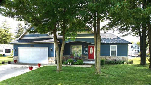 727 Townsend Dr, Algonac, MI, 48001-1601 | Card Image