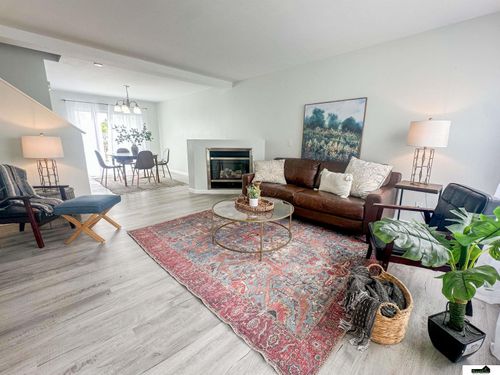 7451 N 111th St, Omaha, NE, 68142-1522 | Card Image