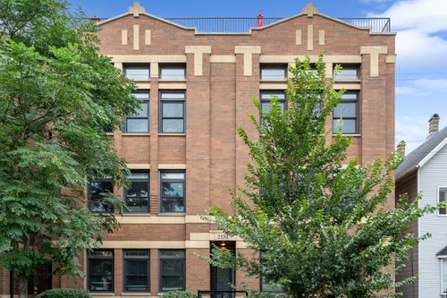 3s-2530 N Ashland Ave, Chicago, IL, 60614-7788 | Card Image