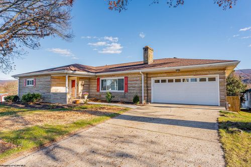 68 N Morgantown St, Fairchance, PA, 15436-1041 | Card Image