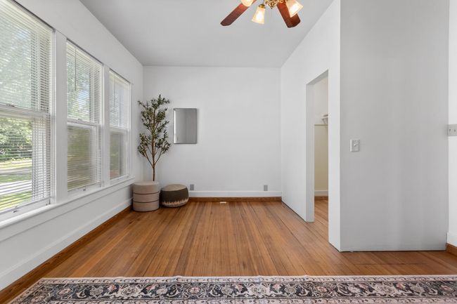 808 W Green St, House other with 5 bedrooms, 2 bathrooms and 2 parking in Champaign IL | Image 26