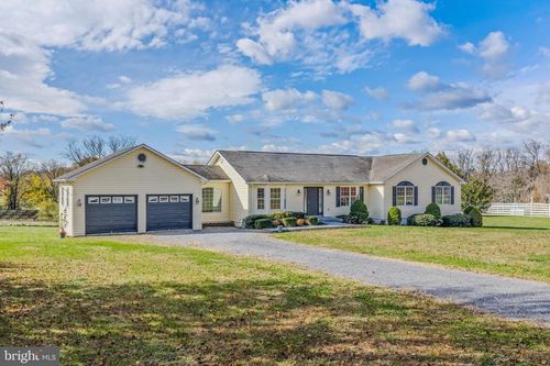 104 Stonehouse Ln, Shepherdstown, WV, 25443-4502 | Card Image