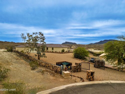 10790 Fenton Dr, Parker, AZ, 85344-8510 | Card Image