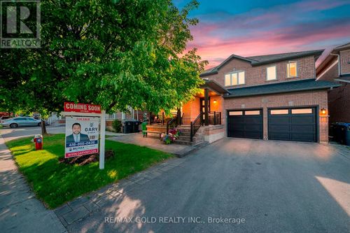 50 Fairhill Ave, Brampton, ON, L7A2E7 | Card Image