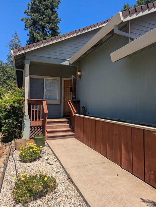 363 Vistamont Dr, Grass Valley, CA, 95945-9753 | Card Image