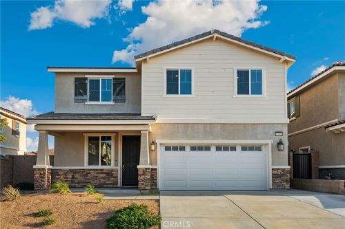17001 Sandoval Ln, Fontana, CA, 92336-4772 | Card Image