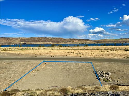 240 Vantage Park Rd, Vantage, WA, 98950 | Card Image