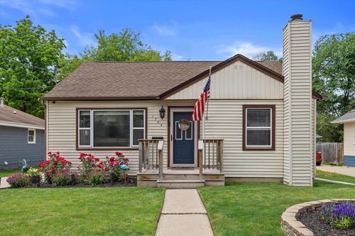 1704 Murray Avenue, Waukesha, WI, 53186 | Card Image