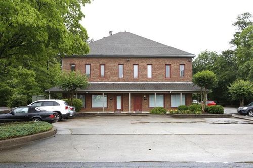 ste-100a-200 Market Pl, Roswell, GA, 30075-3944 | Card Image