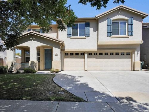 1413 Angus St, Patterson, CA, 95363-8852 | Card Image