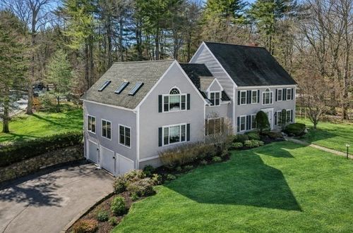 11 Thaxton Rd, Beverly, MA, 01915-1550 | Card Image