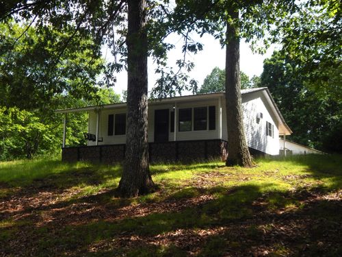 3355 Willie Mauldon Rd, Lutts, TN, 38471-5236 | Card Image