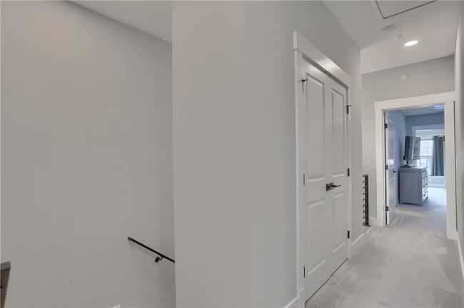 302 Highpointe Dr, Townhouse with 4 bedrooms, 3 bathrooms and 2 parking in Seven Fields Boro PA | Image 25
