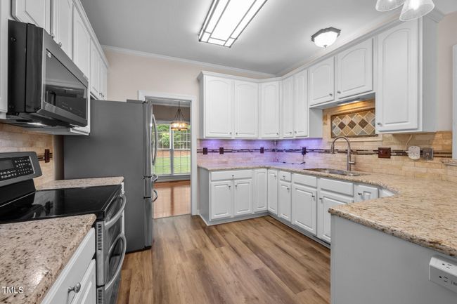 Kitchen | Image 17