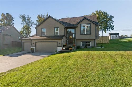 3517 Ne 85th Ter, Kansas City, MO, 64156-1266 | Card Image