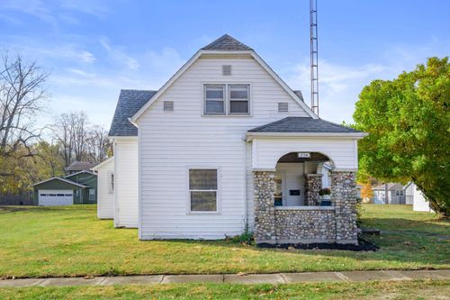 256 S Miller Ave, Albany, IN, 47320-1224 | Card Image