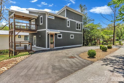 200 Stafford St, Black Mountain, NC, 28711-2742 | Card Image