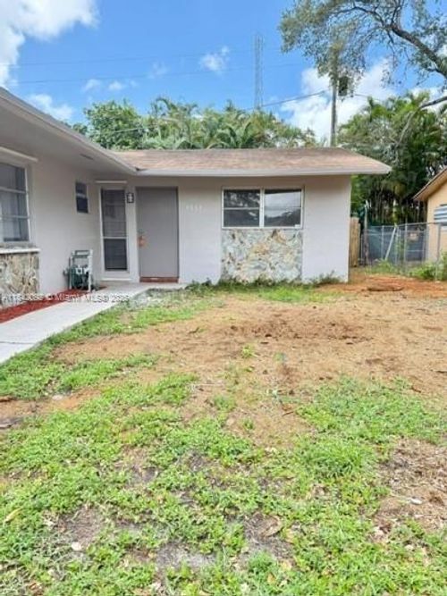 2-3931 Sw 51st St, Fort Lauderdale, FL, 33312-6226 | Card Image