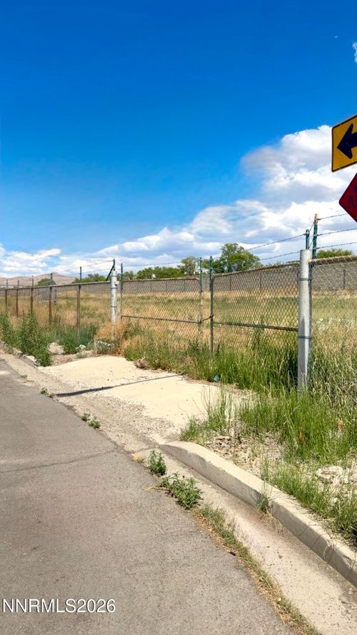 200 Water St, Elko, NV, 89801-3662 | Card Image