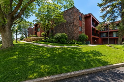 a101-8007 Xerxes Ave S, Bloomington, MN, 55431-1074 | Card Image
