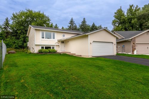 4811 Shevlin Ct, Eagan, MN, 55122-2747 | Card Image