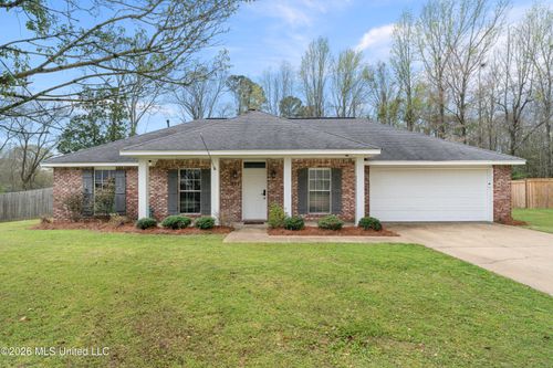 537 Parkview Cv, Richland, MS, 39218-9008 | Card Image