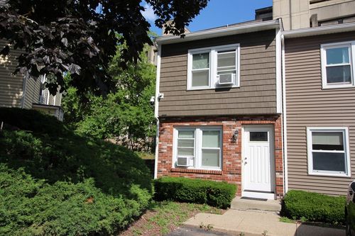 apt-1-85 Gershom Ave, Lowell, MA, 01854-2459 | Card Image