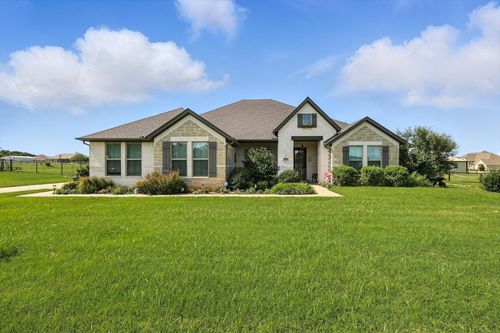 104 Maudy Ln, Springtown, TX, 76082-6357 | Card Image