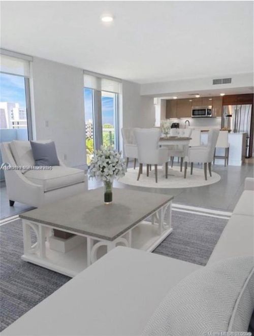 704-9261 E Bay Harbor Dr, Bay Harbor Islands, FL, 33154-2884 | Card Image
