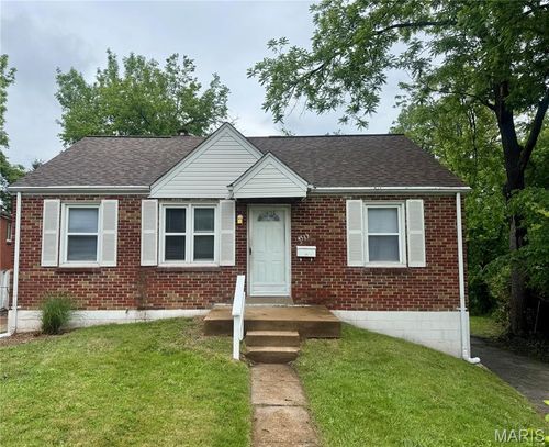 4533 Stivers St, Normandy, MO, 63121-3250 | Card Image