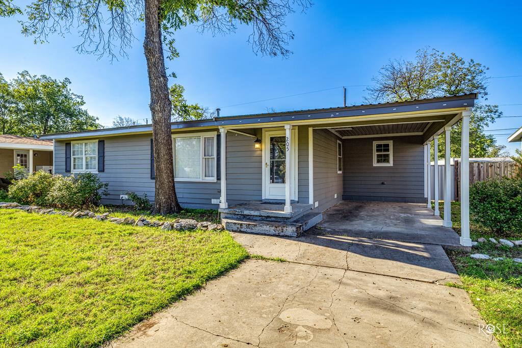 Windham St, San Angelo, TX 76903