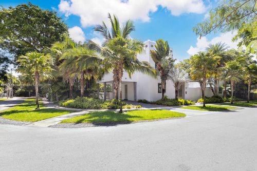 3175 Washington St, Miami, FL, 33133-3865 | Card Image