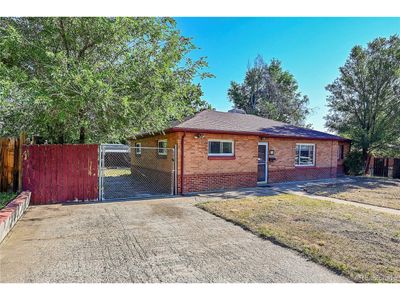 1331 Oak Pl, House other with 3 bedrooms, 1 bathrooms and null parking in Thornton CO | Image 3