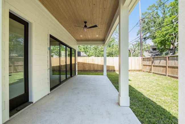 Back porch living. | Image 4