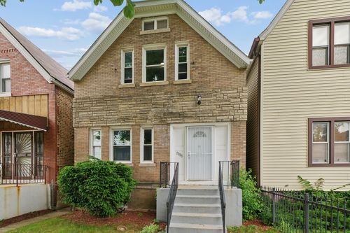 7005 S Eberhart Ave, CHICAGO, IL, 60637-4611 | Card Image