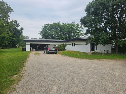 8564 Cooper Rd, Rives Junction, MI, 49277-9730 | Card Image
