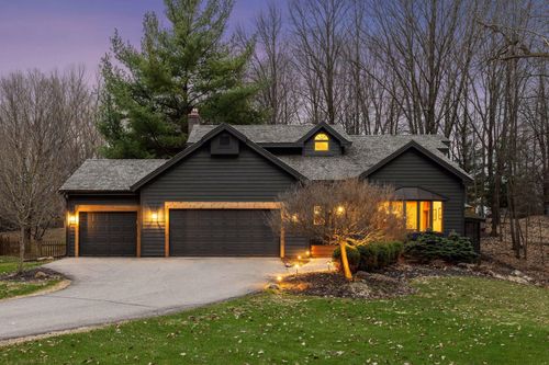 26435 Noble Rd, Shorewood, MN, 55331-8200 | Card Image