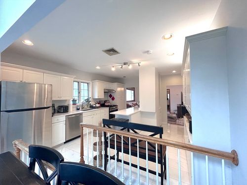 2-144 Cleveland Ave, Braintree, MA, 02184 | Card Image
