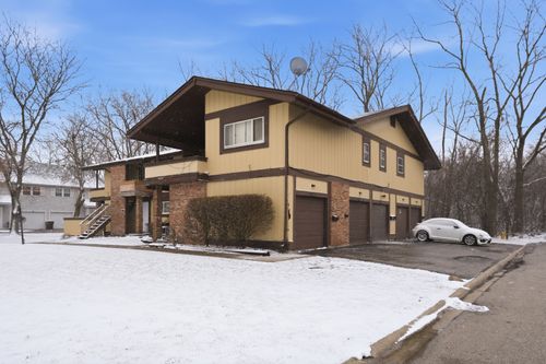 19425 Oak Ave, Country Club Hills, IL, 60478-5748 | Card Image
