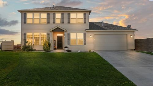 5201 Honolulu Dr, Pasco, WA, 99301-7503 | Card Image