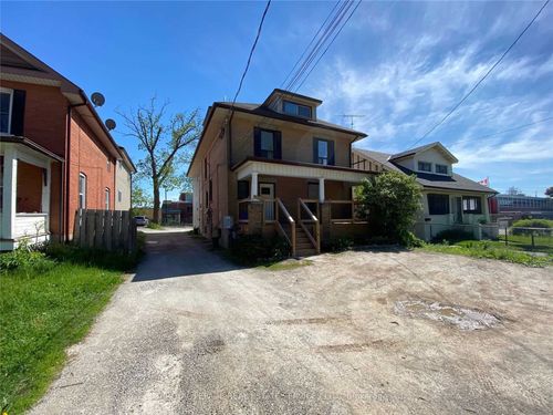 d-76 Guelph St, Georgetown, ON, L7G3Z5 | Card Image