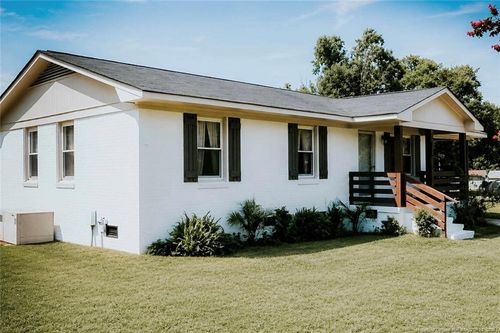 511 Odum Rd, Lumberton, NC, 28360-3983 | Card Image